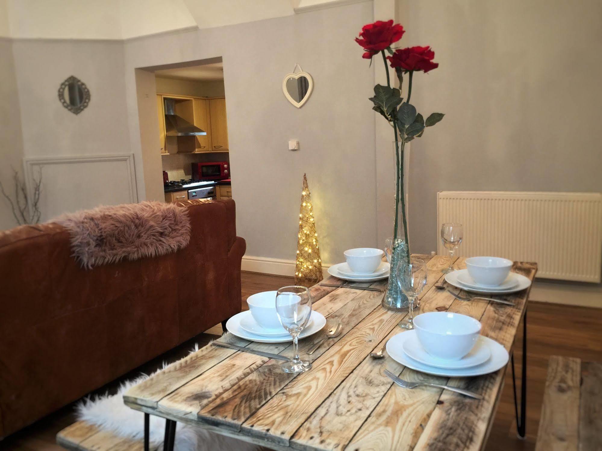 The Abberley Apartment - Stay Worcestershire Экстерьер фото